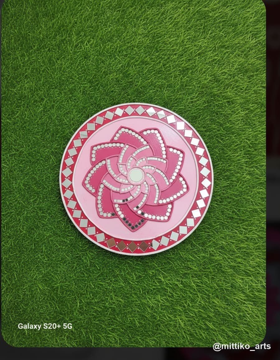 Pink Pinwheel Mandala Round Wall Plate with Mirror Border