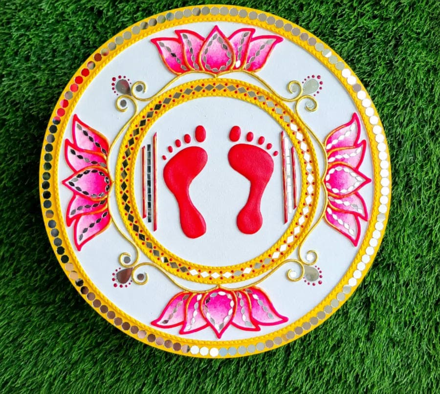 Lakshmi Charan Lotus Pichwai Wall Plate – Ivory & Gold 12 inch