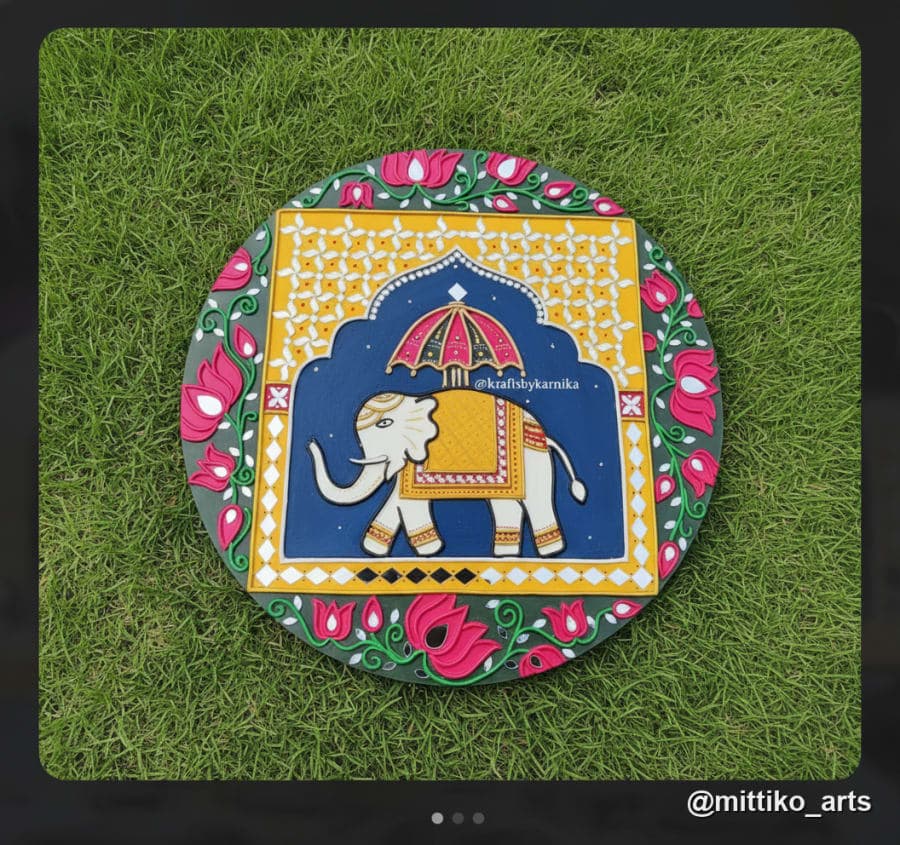 Royal Elephant under Parasol – Lotus Border Jharokha Frame