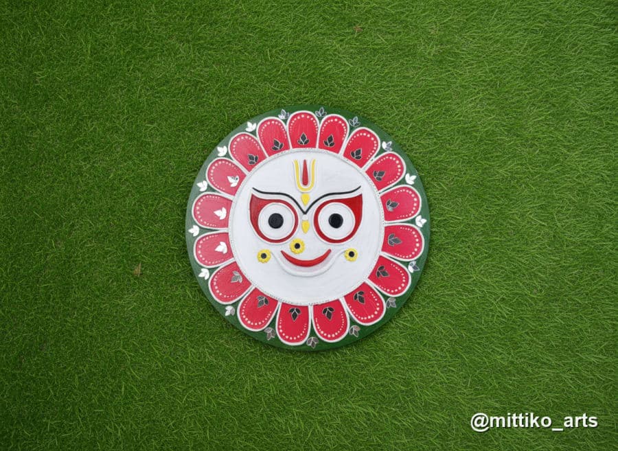 Jagannathji Floral Petal Wall Plate – Red & White on Green